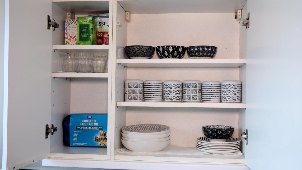 Milton Keynes Luxury Short Stay House With Wifi And Free Parking Wolverton  Exterior photo